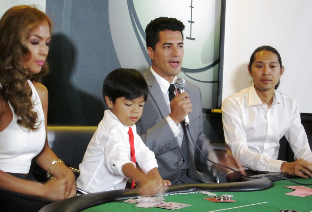 Troy Montero, Aubrey Miles, their son Hunter and Mr. Ian King, Managing Director of Victoria Court